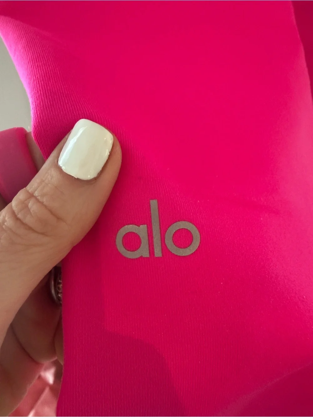 Alo Hot Pink Leggings Size Small NWT